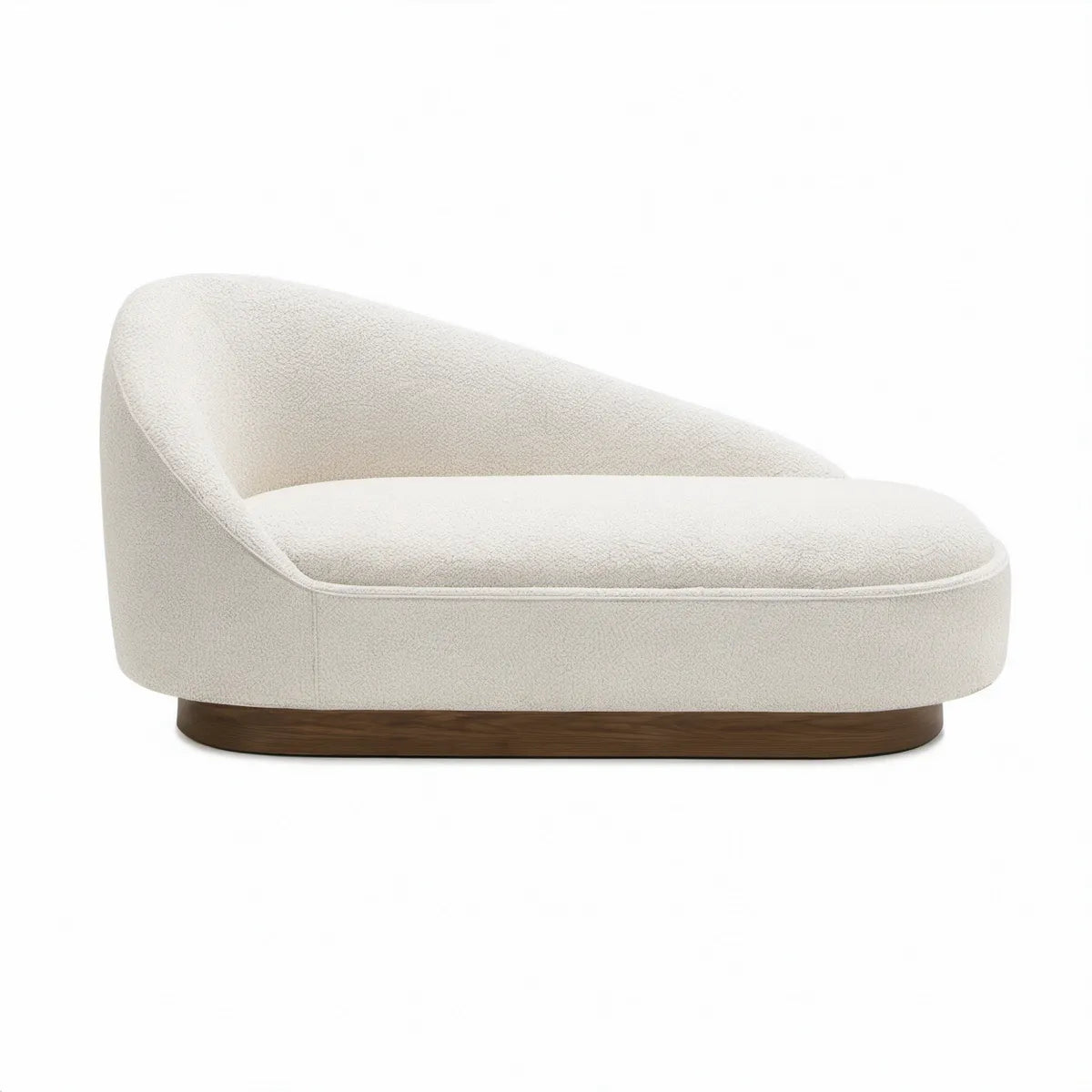 Buet chaiselong i creme bouclé med mørkebrun valnøddefinersokkel, 145 x 95 x 75 cm